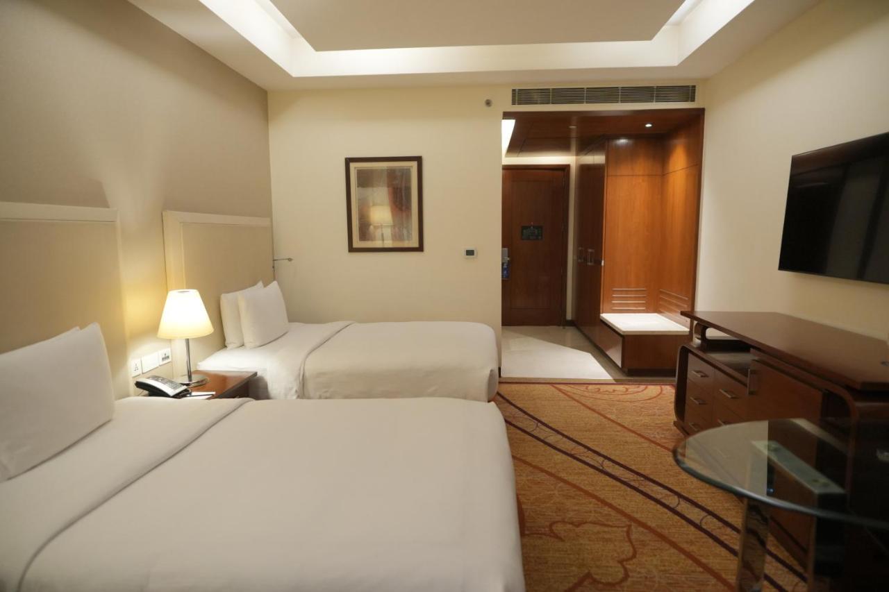 Готель Doubletree By Hilton Gurgaon New Delhi Ncr Екстер'єр фото