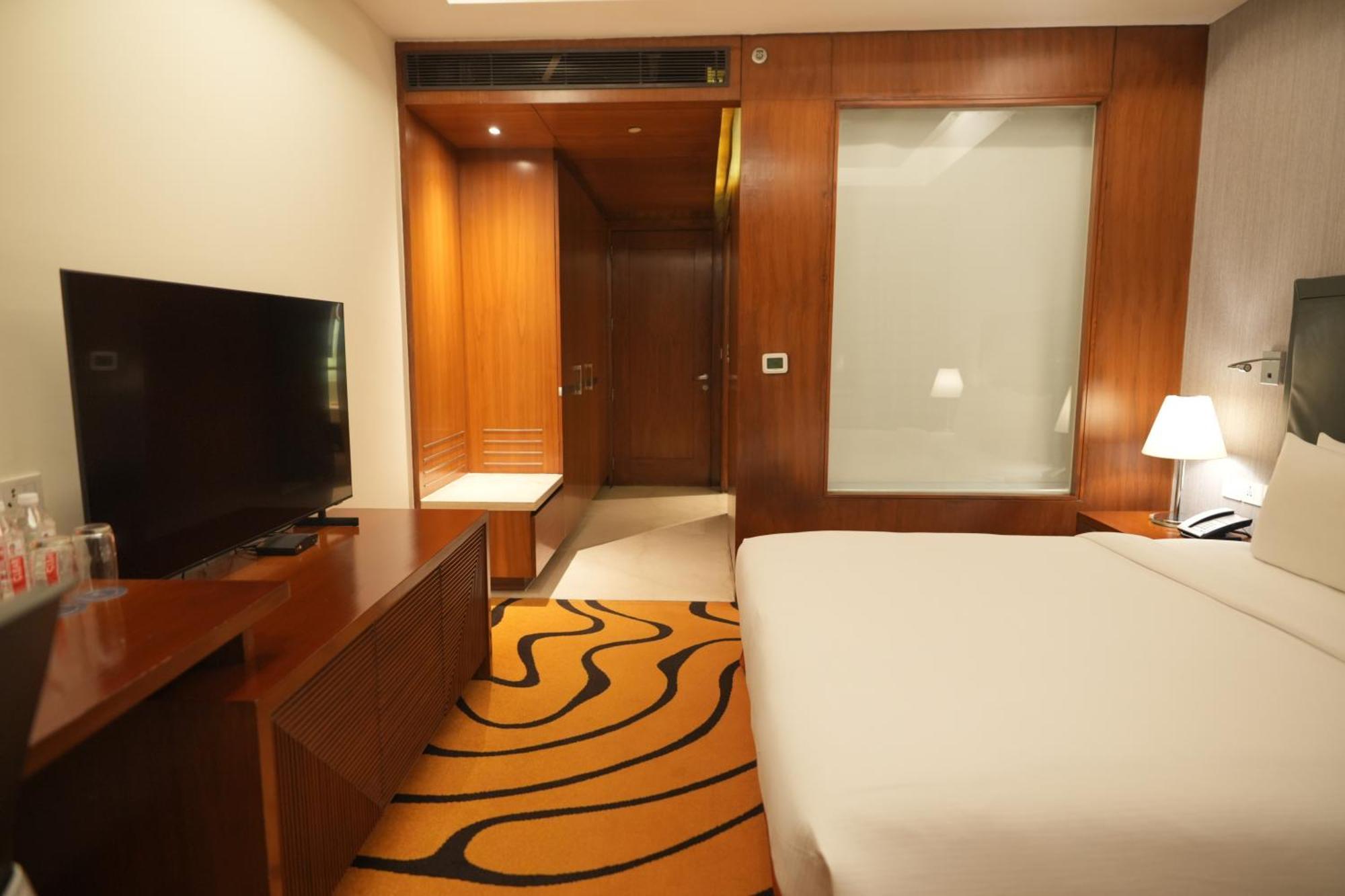 Готель Doubletree By Hilton Gurgaon New Delhi Ncr Екстер'єр фото