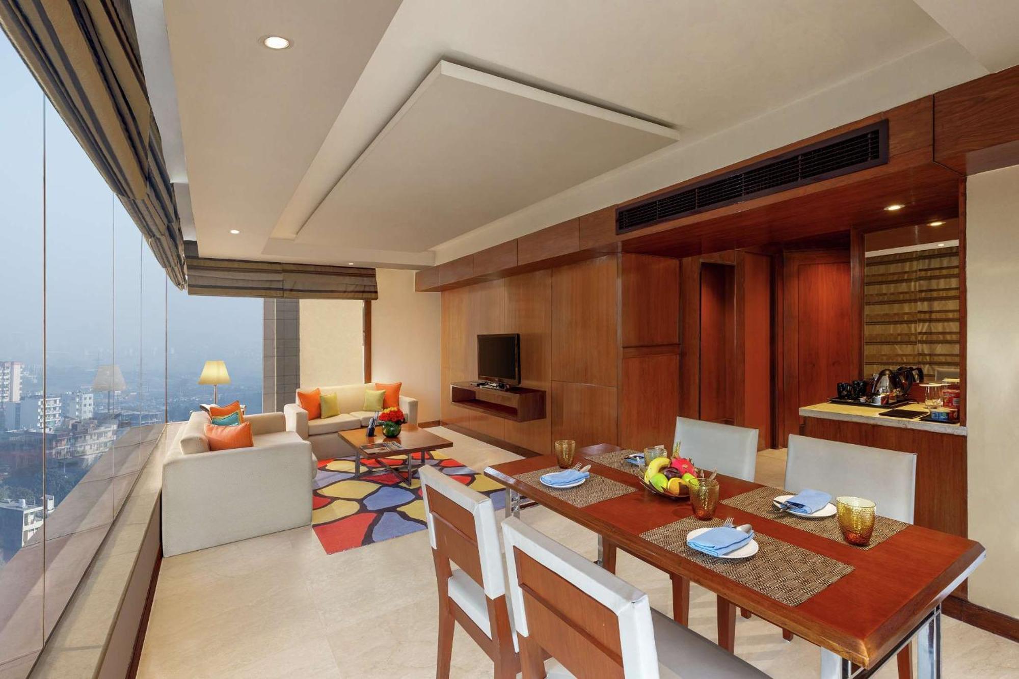 Готель Doubletree By Hilton Gurgaon New Delhi Ncr Екстер'єр фото